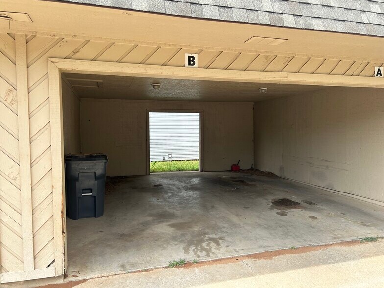 More Photos Of 2903 NE Tortoise Dr, Lawton Apartments For Sale