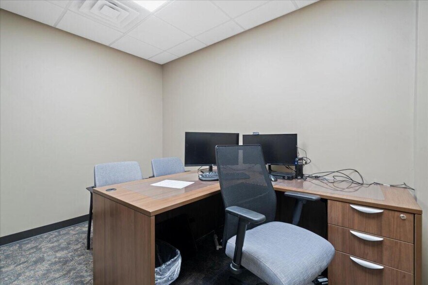 More Photos Of 100 E Broadway St, Council Bluffs Office For Sale
