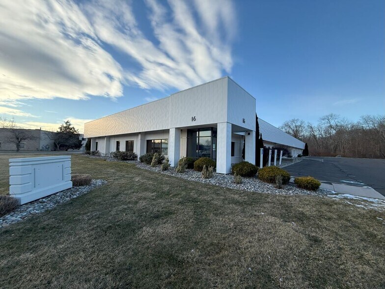 Primary Photo Of 16 Commercial St, Branford Research And Development For Lease