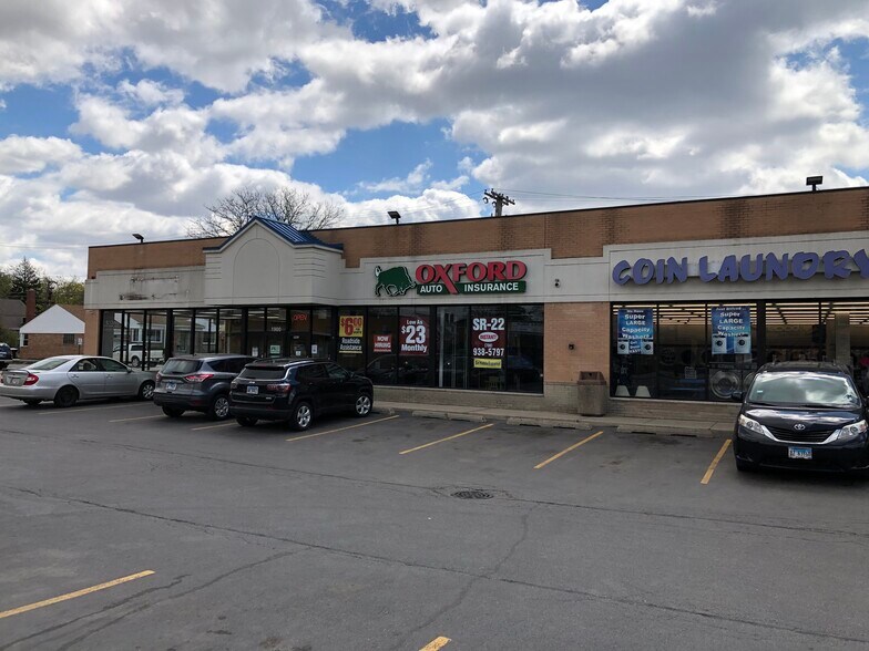 More Photos Of 1900 W Roosevelt Rd, Broadview Freestanding For Lease