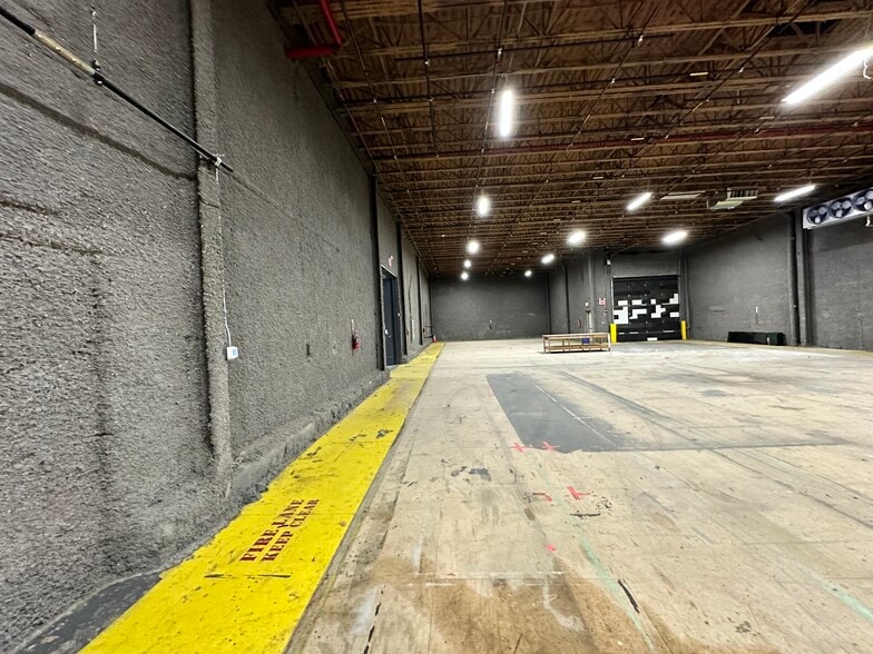More Photos Of 4865 Arthur Kill Rd, Staten Island Warehouse For Sale