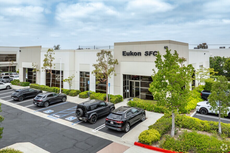 Primary Photo Of 61 Post, Irvine Flex For Sale