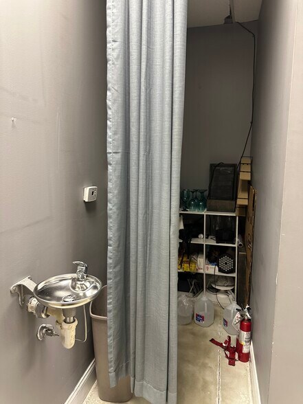 More Photos Of 7685 Hacks Cross Rd, Olive Branch Unknown For Lease