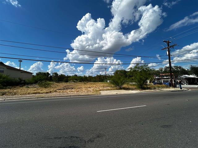 More Photos Of Canada & O'Kane, Laredo Land For Sale