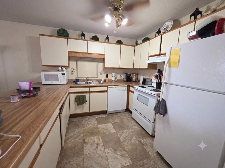 More Photos Of 835 Driftwood Dr, Saint Cloud Apartments For Sale