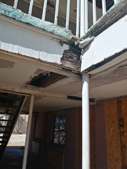 More Photos Of 774 US Highway 80 East, Abilene Hotel For Sale