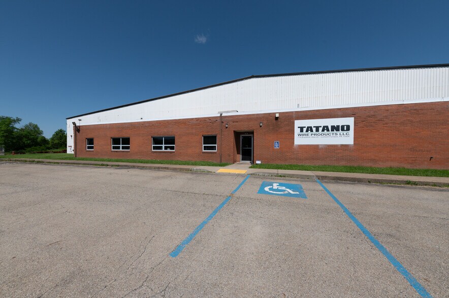 More Photos Of 714 Braddock View Dr, Mount Braddock Warehouse For Sale