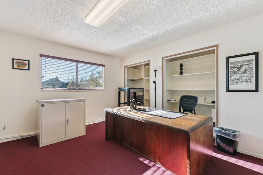 More Photos Of 3716-3717 Osgood ave, South Lake Tahoe Warehouse For Sale