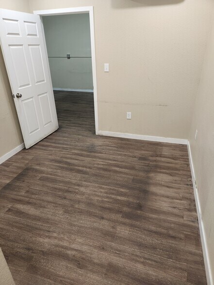 More Photos Of 11811 Upham St, Broomfield Warehouse For Lease