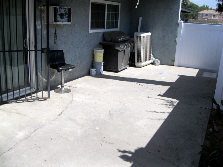 More Photos Of 173 W Cascade Dr, Rialto Manufactured Housing Mobile Home Park For Sale