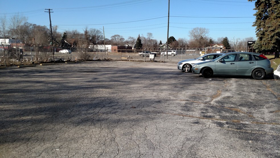 More Photos Of 17910 Van Dyke St, Detroit Manufacturing For Sale