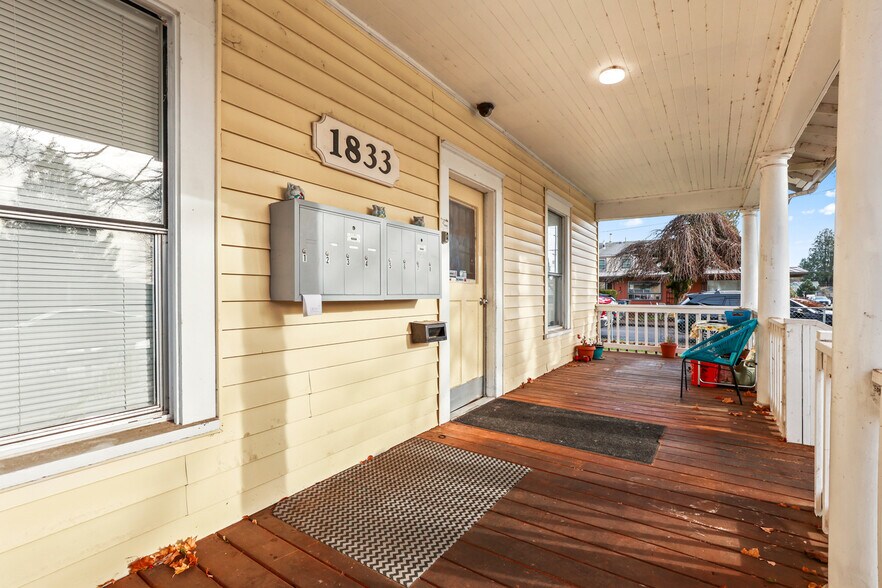 More Photos Of 1833 C St, Washougal Apartments For Sale