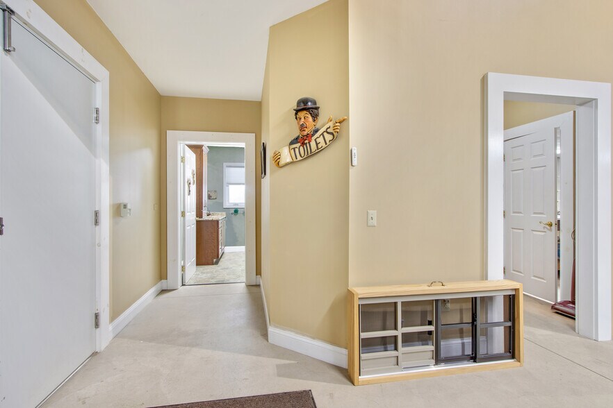 More Photos Of 13520 Currier Sardinia Rd, Chaffee Freestanding For Lease