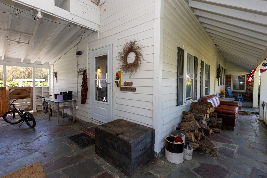 More Photos Of 4 Whitman Rd, Stephentown Sports And Entertainment For Sale
