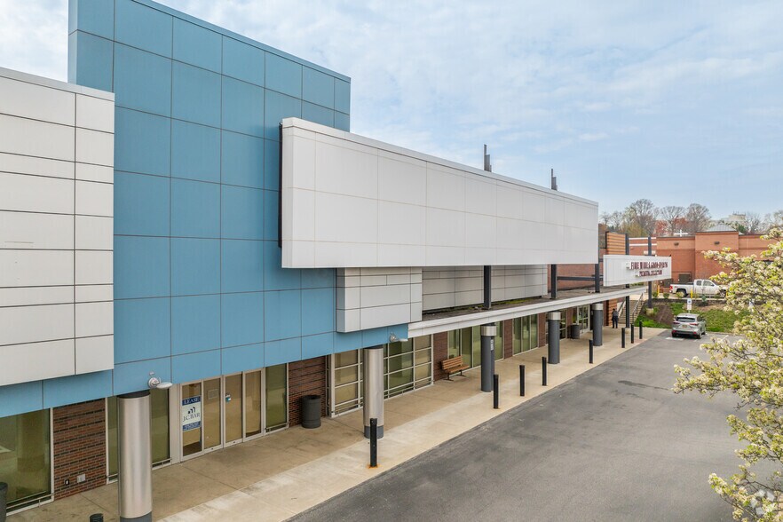 More Photos Of 125 W Dekalb Pike, King Of Prussia Freestanding For Lease