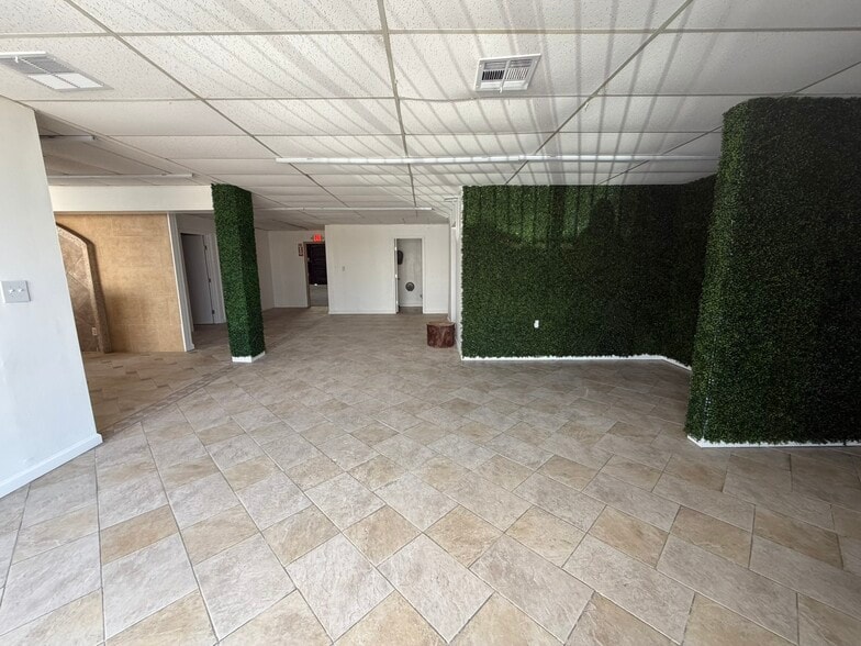 More Photos Of 2601 Lexington St, Kenner Warehouse For Sale