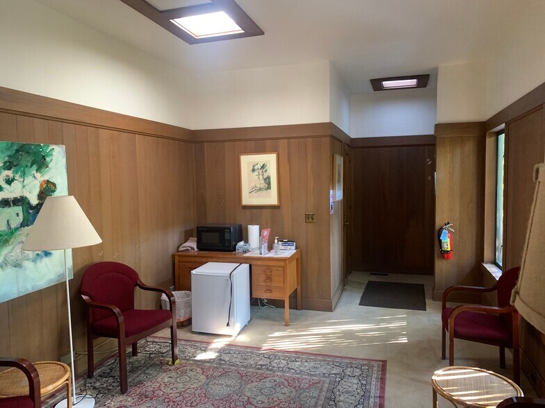 More Photos Of 610 D St, San Rafael Office For Lease