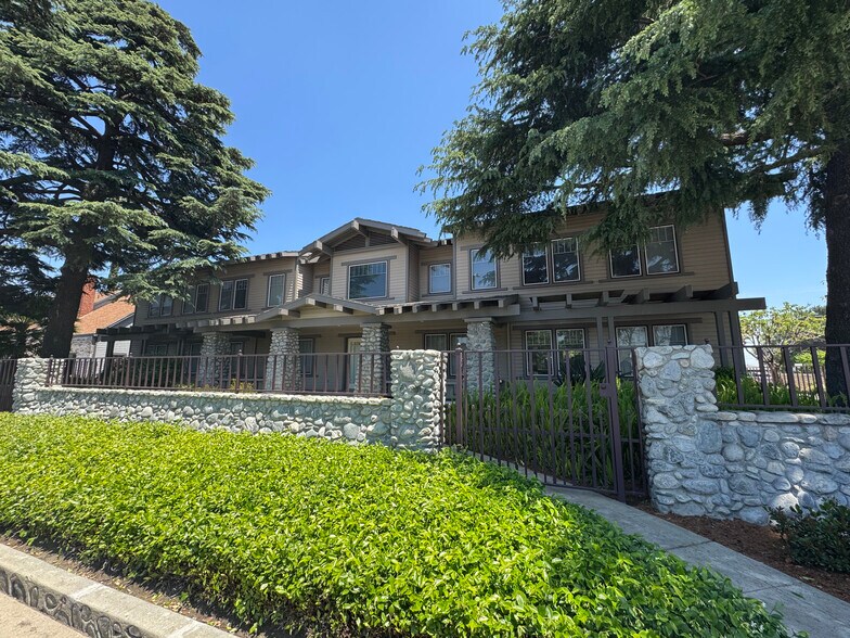 More Photos Of 437 N Riverside Ave, Rialto Loft Creative Space For Lease