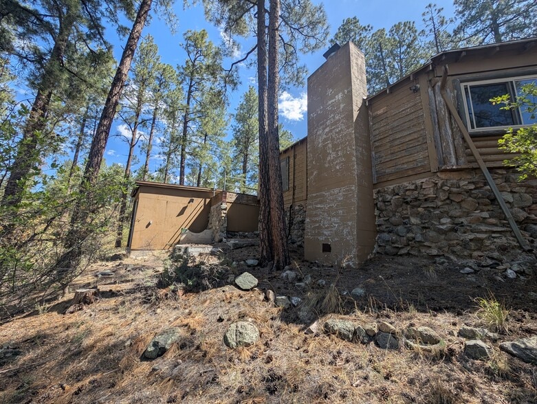 More Photos Of 101 Marapai Rd, Prescott Specialty For Sale