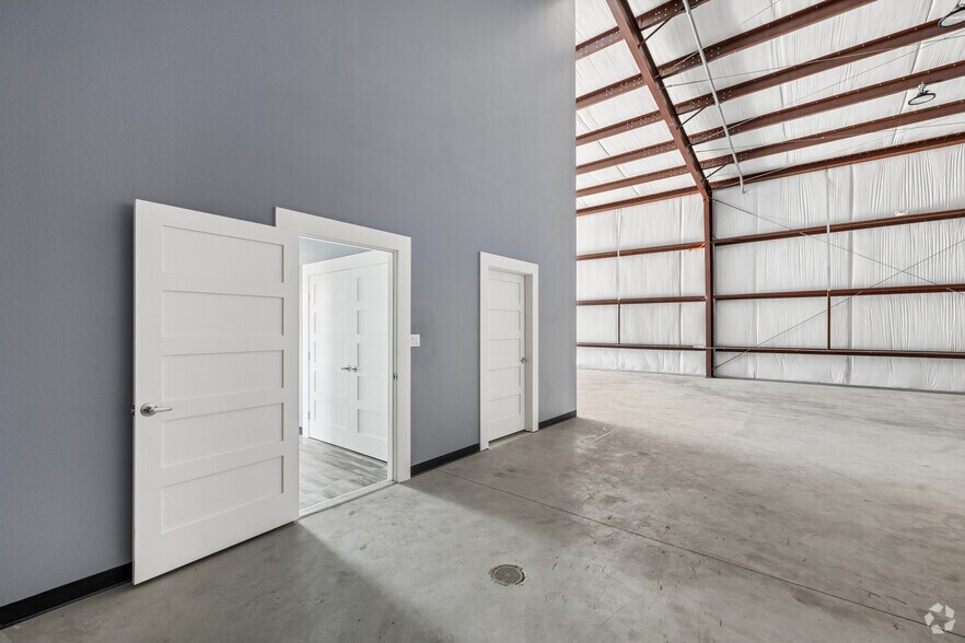 More Photos Of Eddie Dr, Humble Unknown For Lease