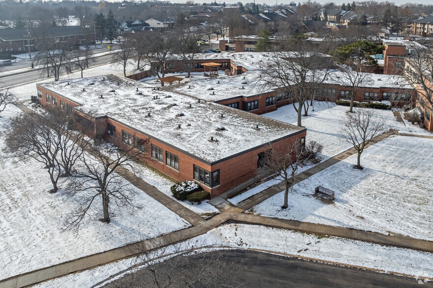 More Photos Of 3023 S 84th St, West Allis Apartments For Lease