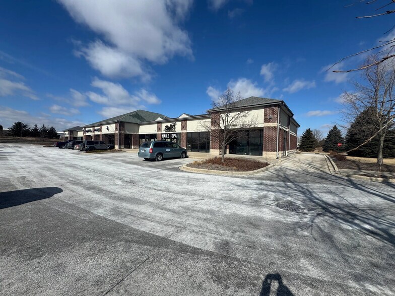 More Photos Of 155 Sweetwater Blvd, Port Washington Unknown For Lease