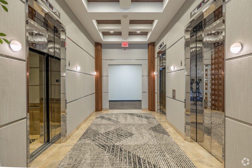 More Photos Of 21271 Burbank Blvd, Woodland Hills Unknown For Sale