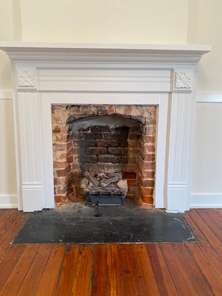 More Photos Of 702 McKinley Ave NE, Huntsville Office Residential For Sale