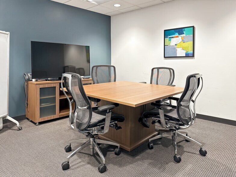 More Photos Of 2447 Pacific Coast Hwy, Hermosa Beach Coworking Space