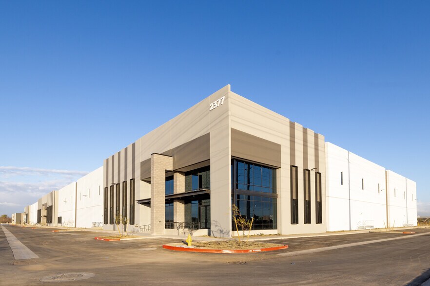 Primary Photo Of 2377 S Arizona Ave, Chandler Warehouse For Lease