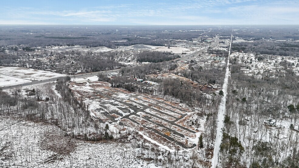 More Photos Of 4840 Crain Hwy, White Plains Warehouse For Lease