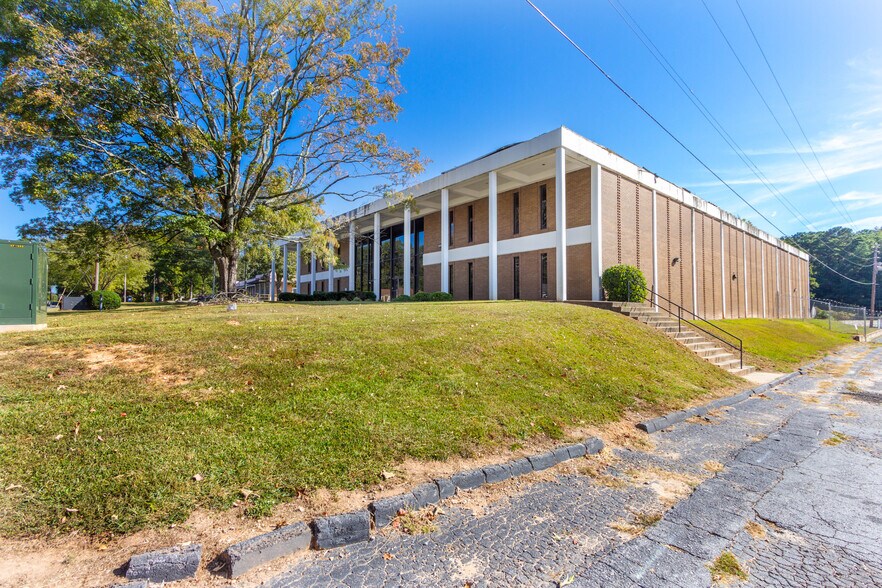 More Photos Of 2288 Fairburn Rd, Atlanta Religious Facility For Sale