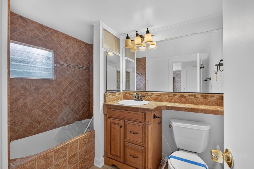 More Photos Of 119 S Adams St, Glendale Multifamily For Sale
