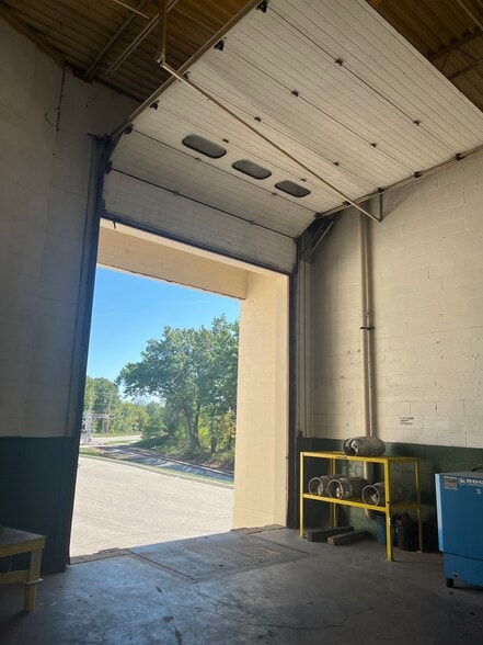 More Photos Of 2385 Walker Ave, Grand Rapids Manufacturing For Sale