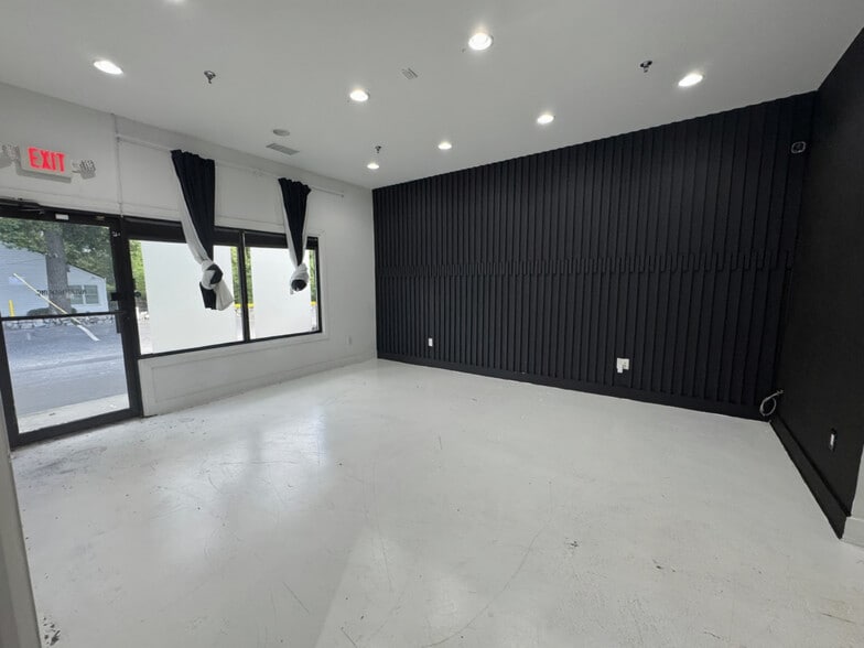 More Photos Of 644 Antone St NW, Atlanta Loft Creative Space For Lease