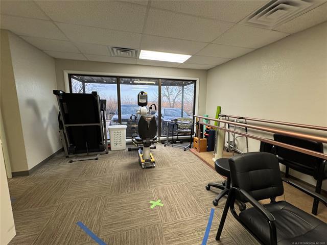 More Photos Of 1029 E Washington Ave, Mcalester Rehabilitation Center For Sale