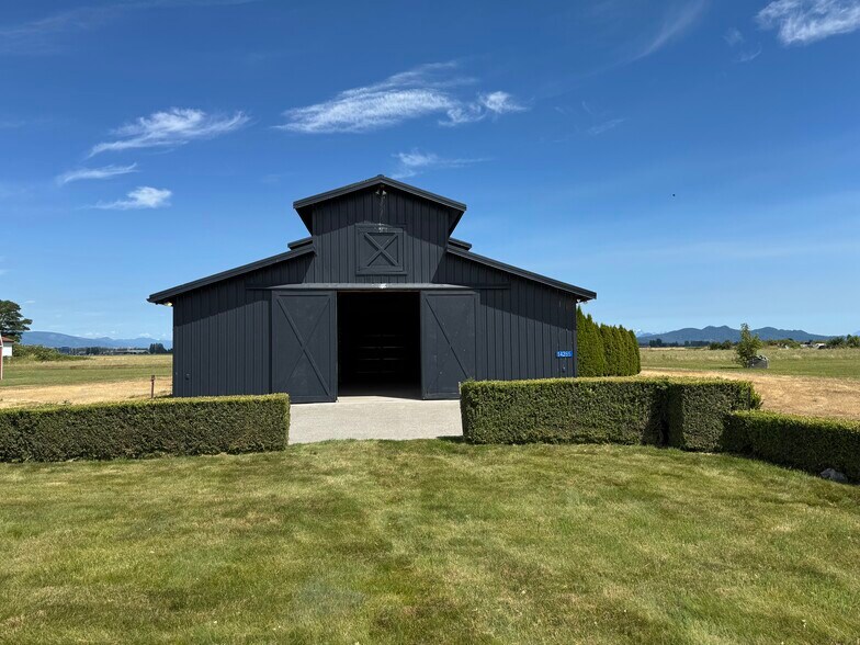 Primary Photo Of 14285 Laconner Whitney rd, Mount Vernon General Retail For Lease