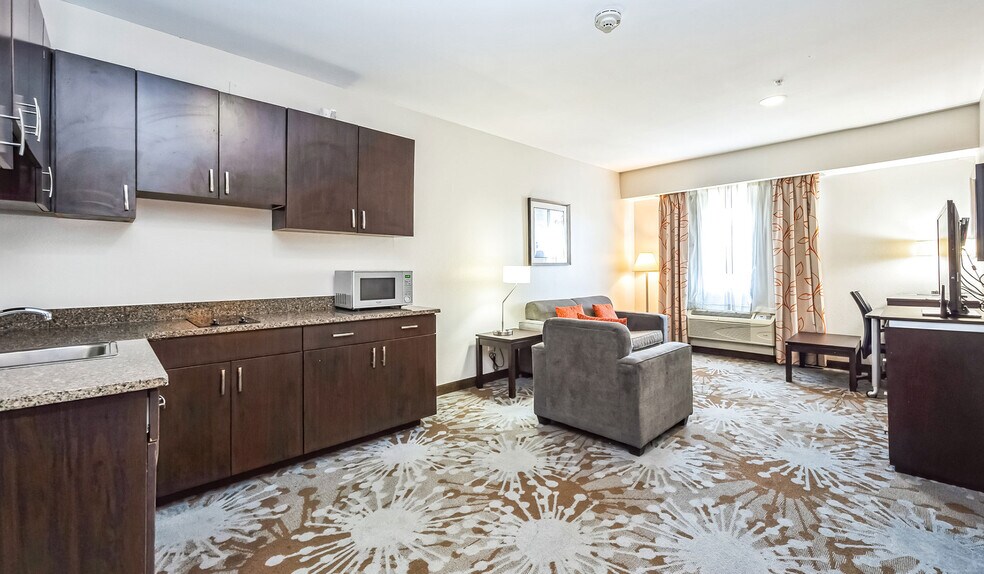 More Photos Of 24519 Interstate 45 Fwy, Spring Hotel For Sale