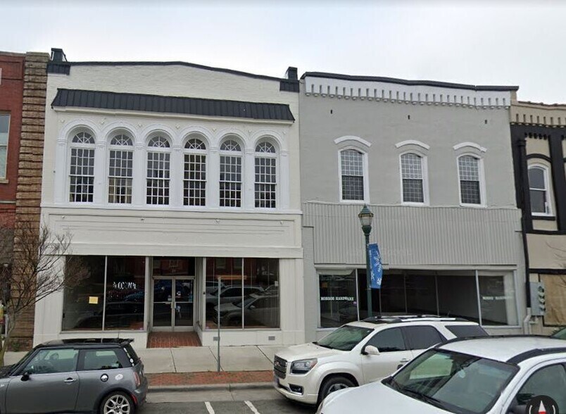Primary Photo Of 109 W Franklin St, Monroe Storefront Retail Office For Lease