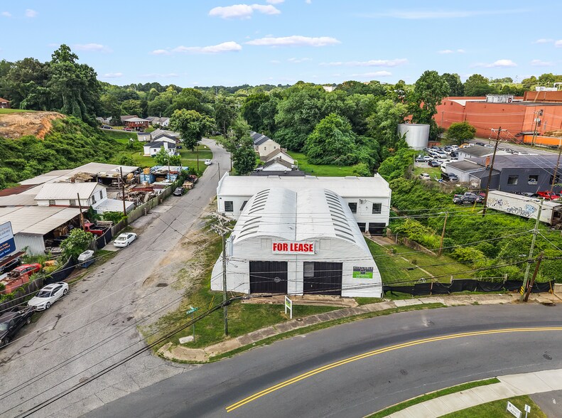 More Photos Of 1004 Rundell St, Winston-Salem Flex For Lease