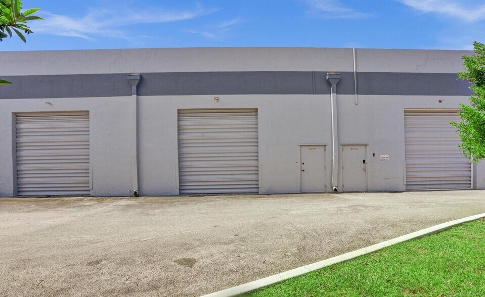 More Photos Of 10269 NW 46th St, Sunrise Light Distribution For Sale