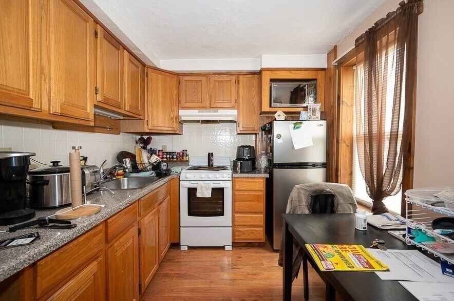 More Photos Of 9-11 Maple St, Spencer Multifamily For Sale