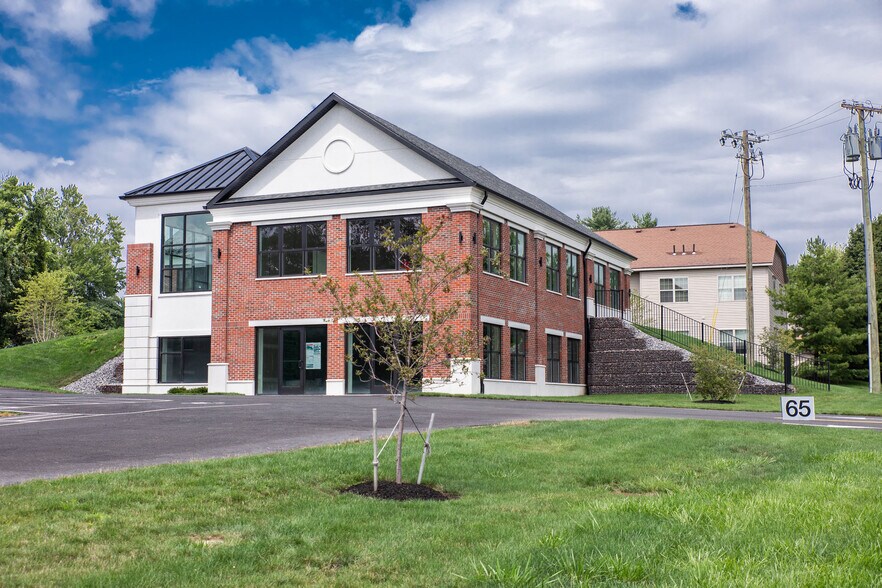 More Photos Of 65 Saratoga Rd, Glenville Medical For Lease