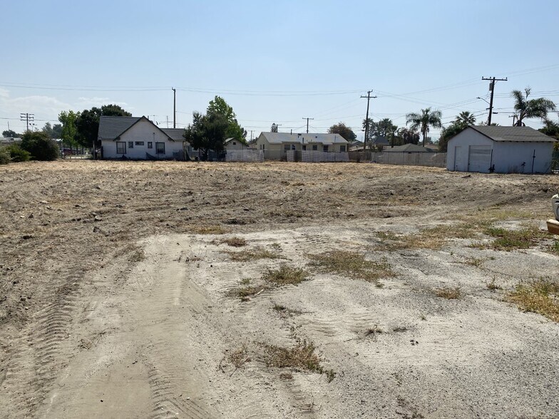 More Photos Of 472 E E St, Colton Land For Lease
