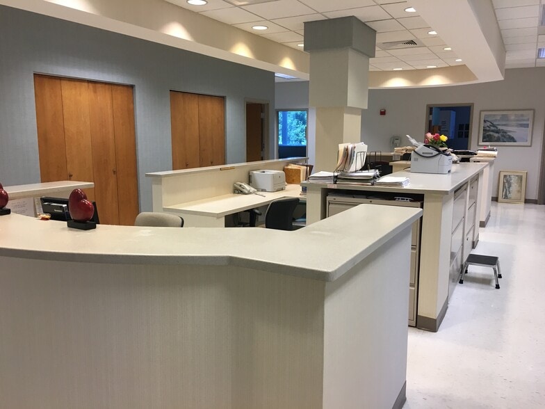 More Photos Of 900 NW 17th Ave, Delray Beach Medical For Sale