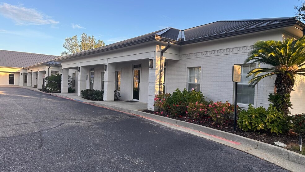 Primary Photo Of 1544 W 2nd St, Gulf Shores Office For Lease