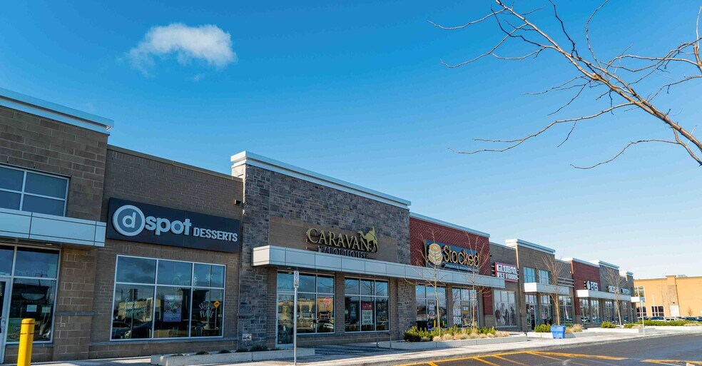 More Photos Of 12270 Yonge St, Richmond Hill Storefront For Lease