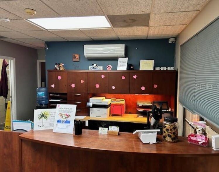 More Photos Of 3468 E State Road 436, Apopka Veterinarian Kennel For Sale