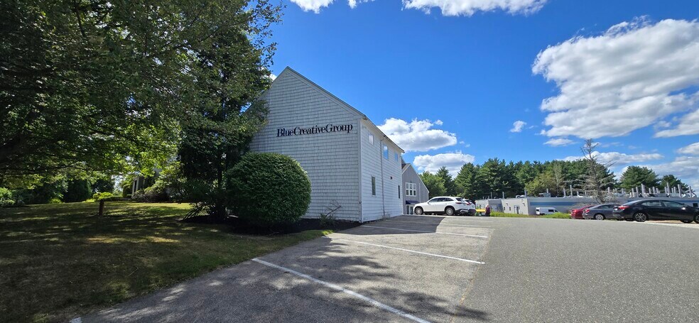 More Photos Of 112 Parker St, Newburyport Research And Development For Lease