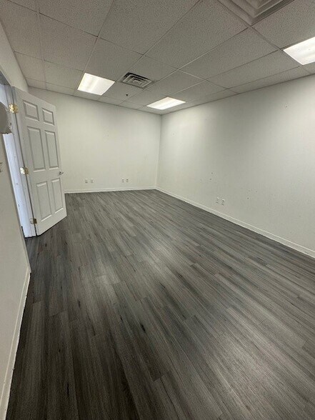 More Photos Of 11701 Hero Way W, Leander Schools For Lease